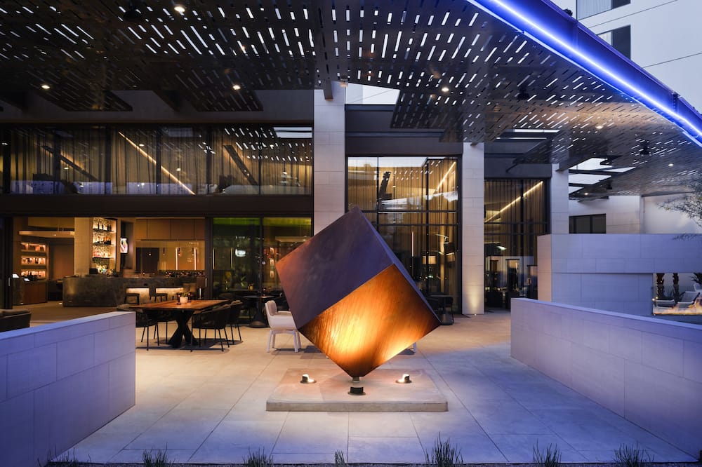 AC Hotel by Marriott Phoenix Downtown
