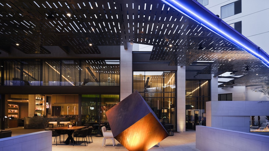 AC Hotel by Marriott Phoenix Downtown