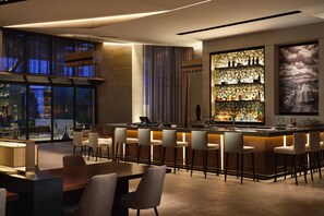 Lounge - AC Hotel by Marriott Phoenix Downtown (Phoenix)