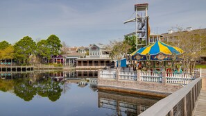 Exterior - Bayside Gated Resort ~ Screened Porch ~ Golf Cart 6-Seat ~ Community Pool (Miramar Beach)