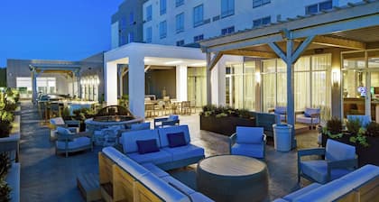 Courtyard by Marriott Hamilton