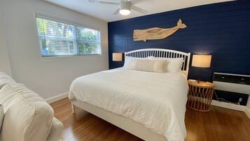 1 slaapkamer, een strijkplank/strijkijzer, wifi, beddengoed