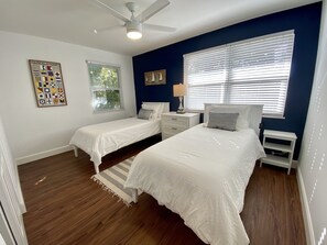 3 bedrooms, iron/ironing board, WiFi, bed sheets