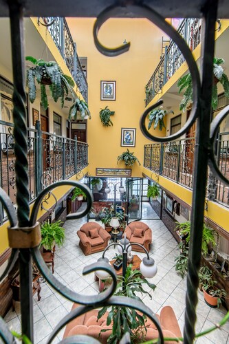 Hotel Amón Real