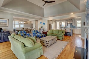 TV - Relaxing home, just a short walk to the beach and the Intracoastal Waterway (Wrightsville Beach)