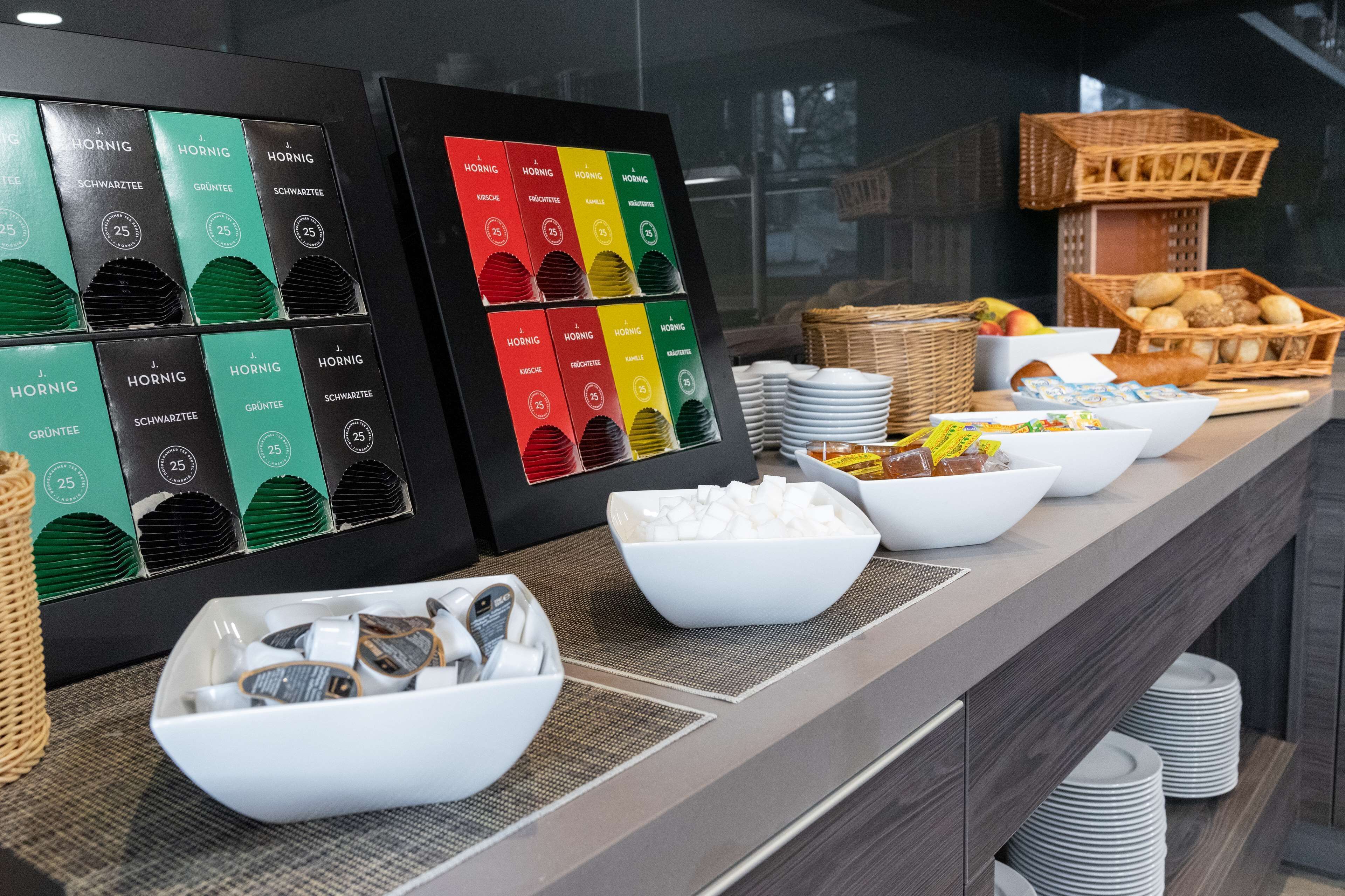 daily continental breakfast (eur 14 per person)