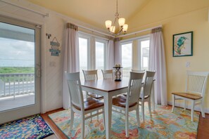 Dining - Pet Friendly, Ocean Views, Pool & Hot Tub! (Kitty Hawk)