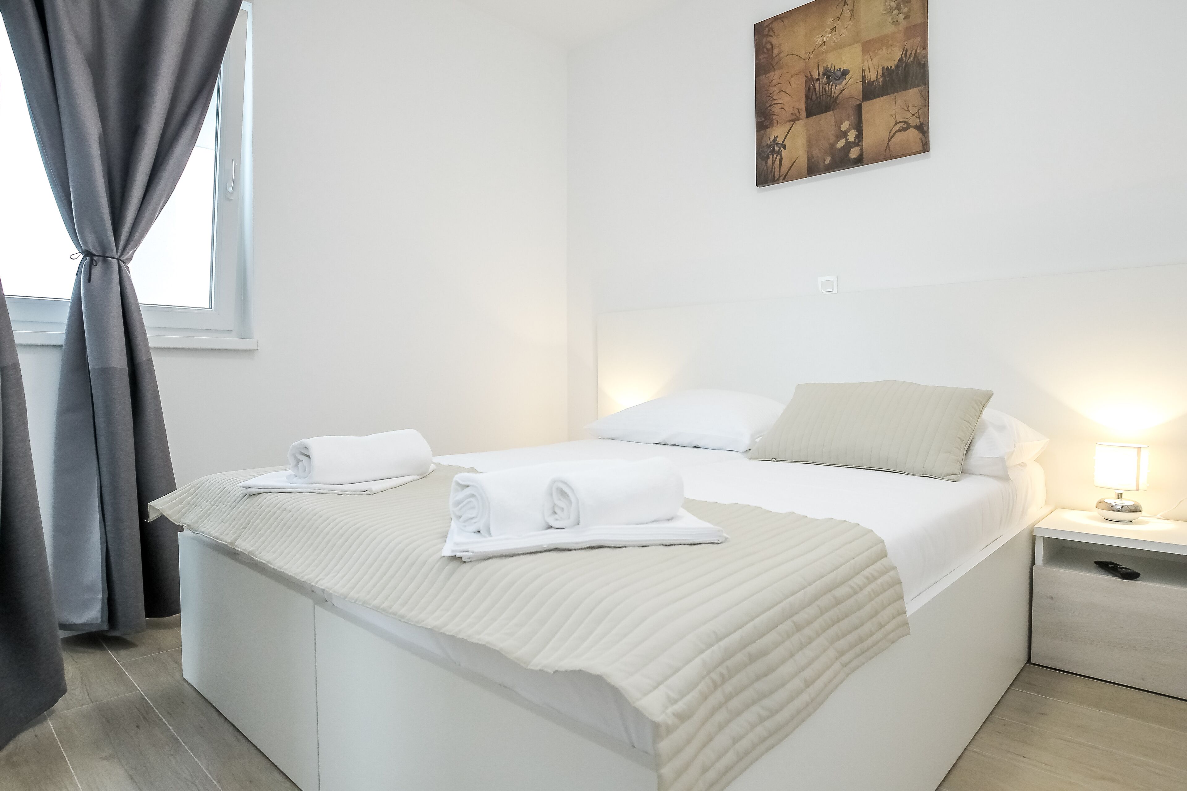 8 camere, una cassaforte in camera, ferro/asse da stiro, Wi-Fi gratuito