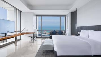 Luxury Room, 1 King Bed, Ocean View | Down duvets, minibar, in-room safe, desk
