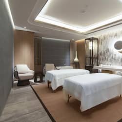 Sauna, body treatments, hydrotherapy, aromatherapy, body wraps