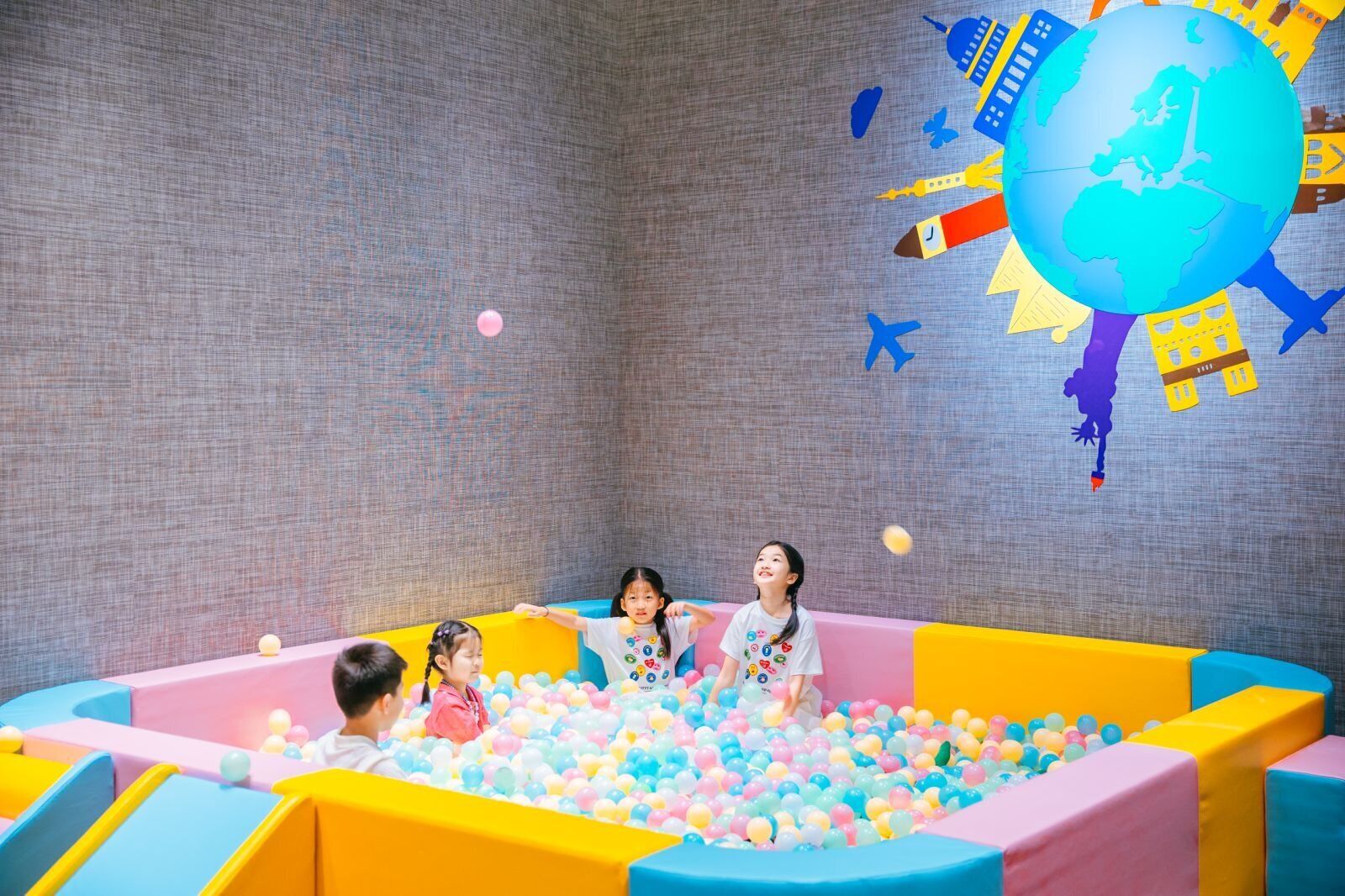 儿童活动区 - 室内