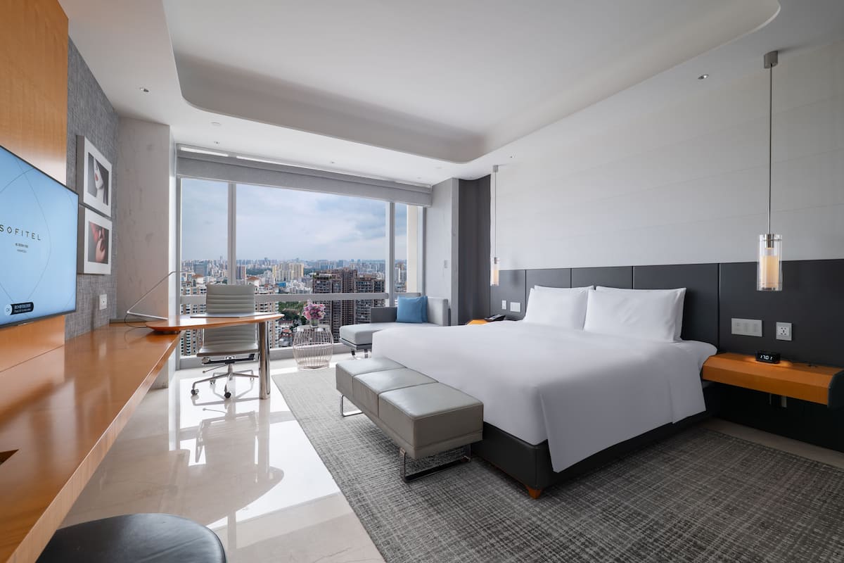 Luxury Room, 1 King Bed, City View | Down comforters, minibar, in-room safe, desk