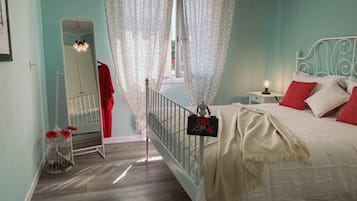 1 chambre, fer et planche Ă  repasser, Wi-Fi, draps fournis