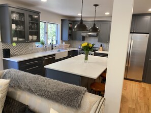 Interior - BEAUTIFUL PVT HOME W/ MODERN FURNISHING - EXCLUSIVE WEST BANK JACKSON HOLE (Wilson)