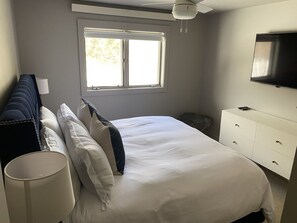 4 bedrooms, in-room safe, iron/ironing board, travel cot