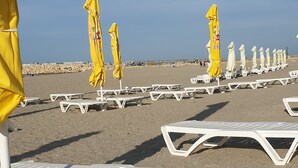 On the beach - Maritimo 6A (Constanta)