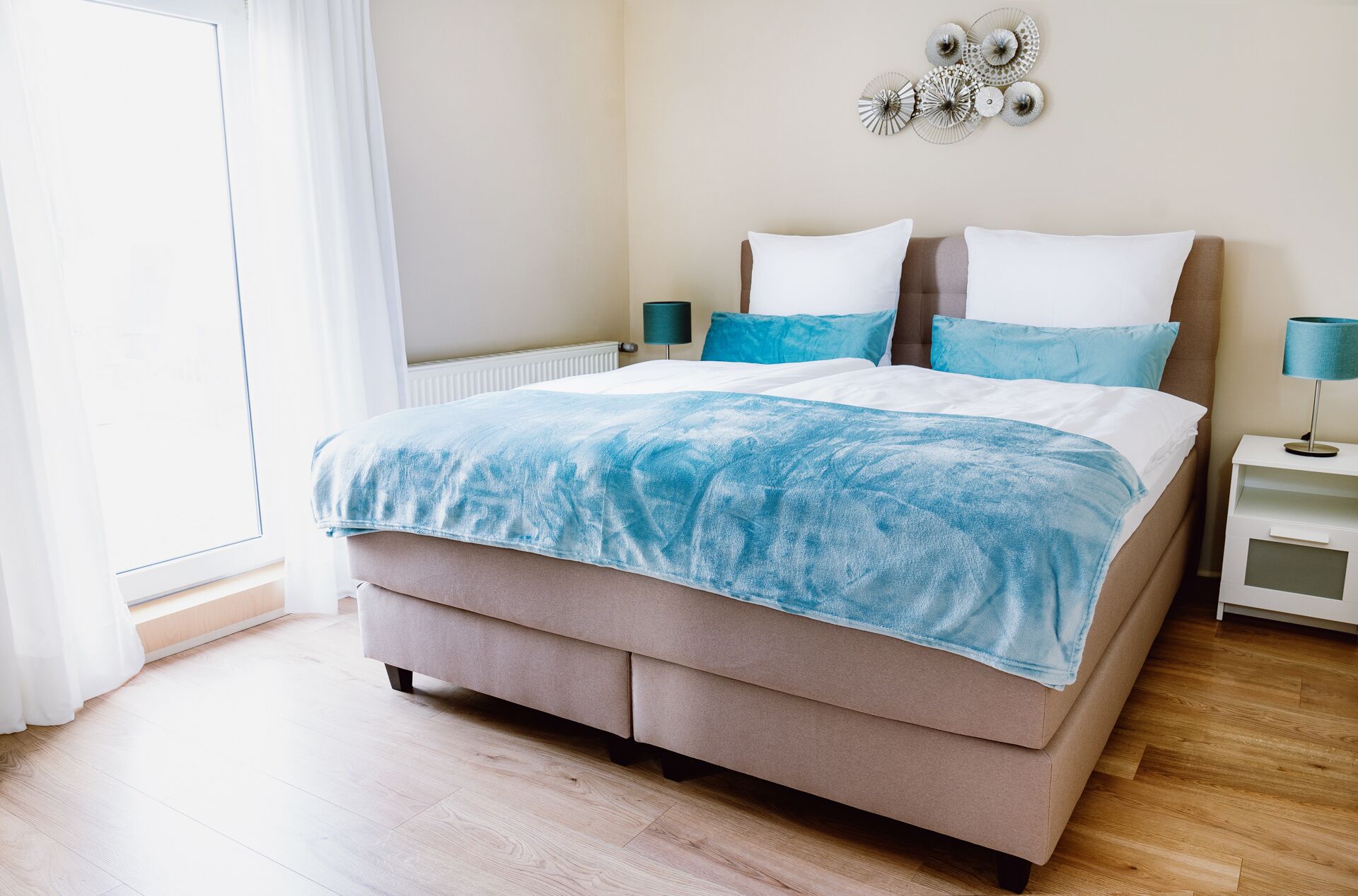 1 slaapkamer, een strijkplank/strijkijzer, reisbedje, gratis wifi