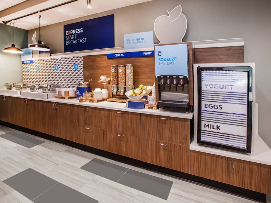 Petit déjeuner buffet compris tous les jours