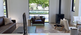 Luxury Executive Home located in the heart of the city