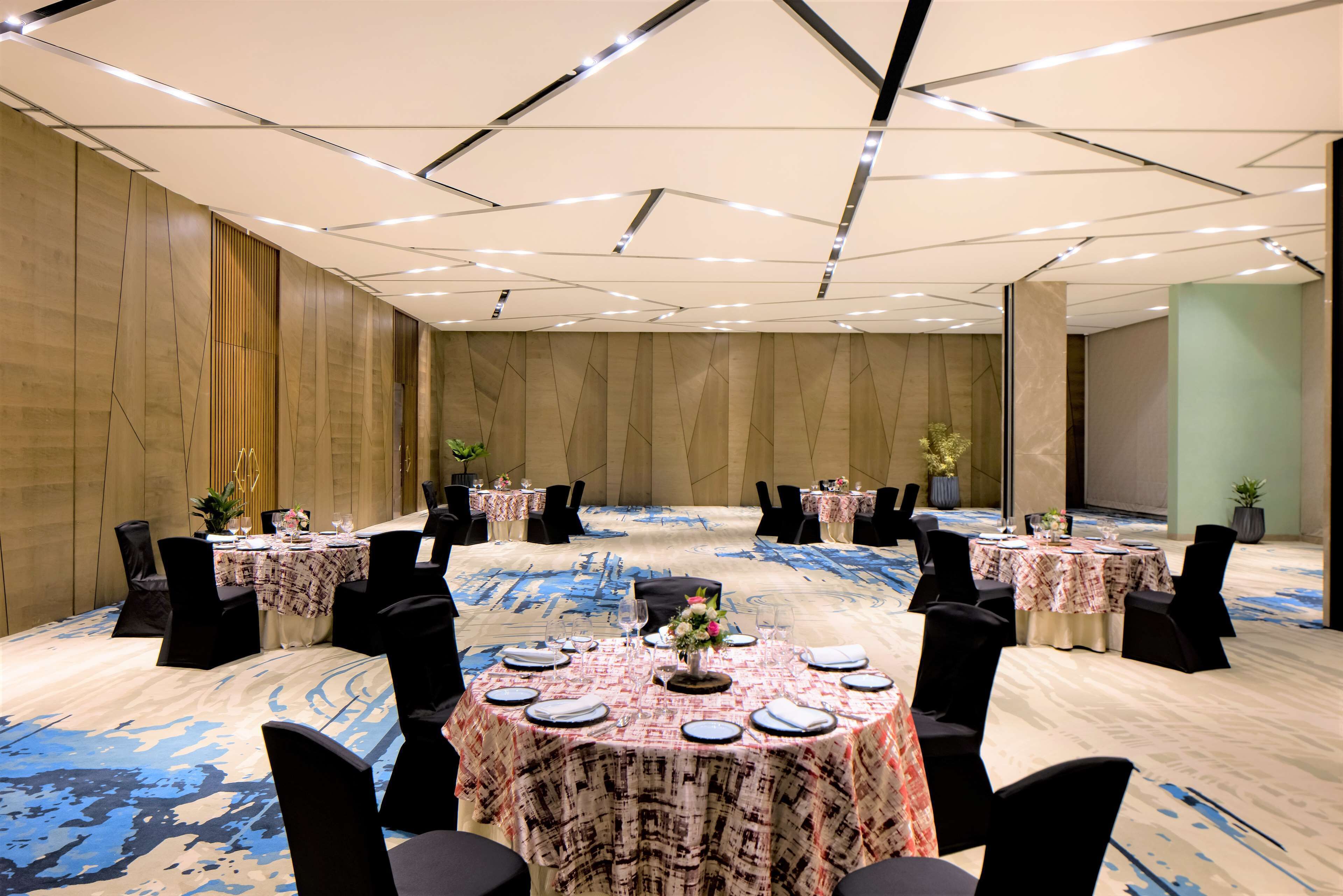 Photo - Radisson Blu Mumbai International Airport