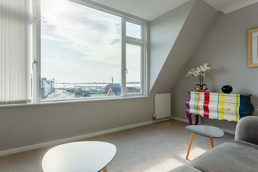 TV, DVD player, offices