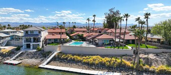 2-bedroom condo just 17 minutes from Harrah's Laughlin Casino