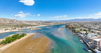 2-bedroom condo just 17 minutes from Harrah's Laughlin Casino