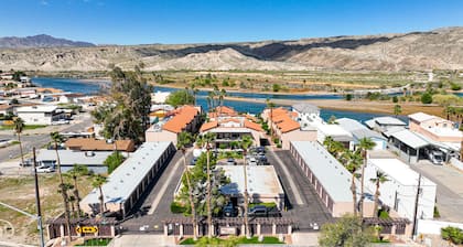 2-bedroom condo just 17 minutes from Harrah's Laughlin Casino