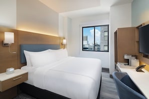 Premium bedding, in-room safe, laptop workspace, blackout curtains