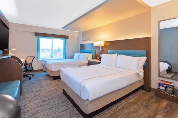 Premium bedding, in-room safe, laptop workspace, blackout drapes