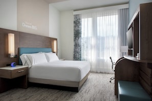 Premium bedding, in-room safe, laptop workspace, blackout curtains