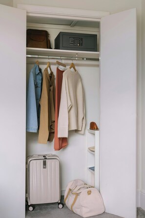 1 bedroom, individually furnished, iron/ironing board