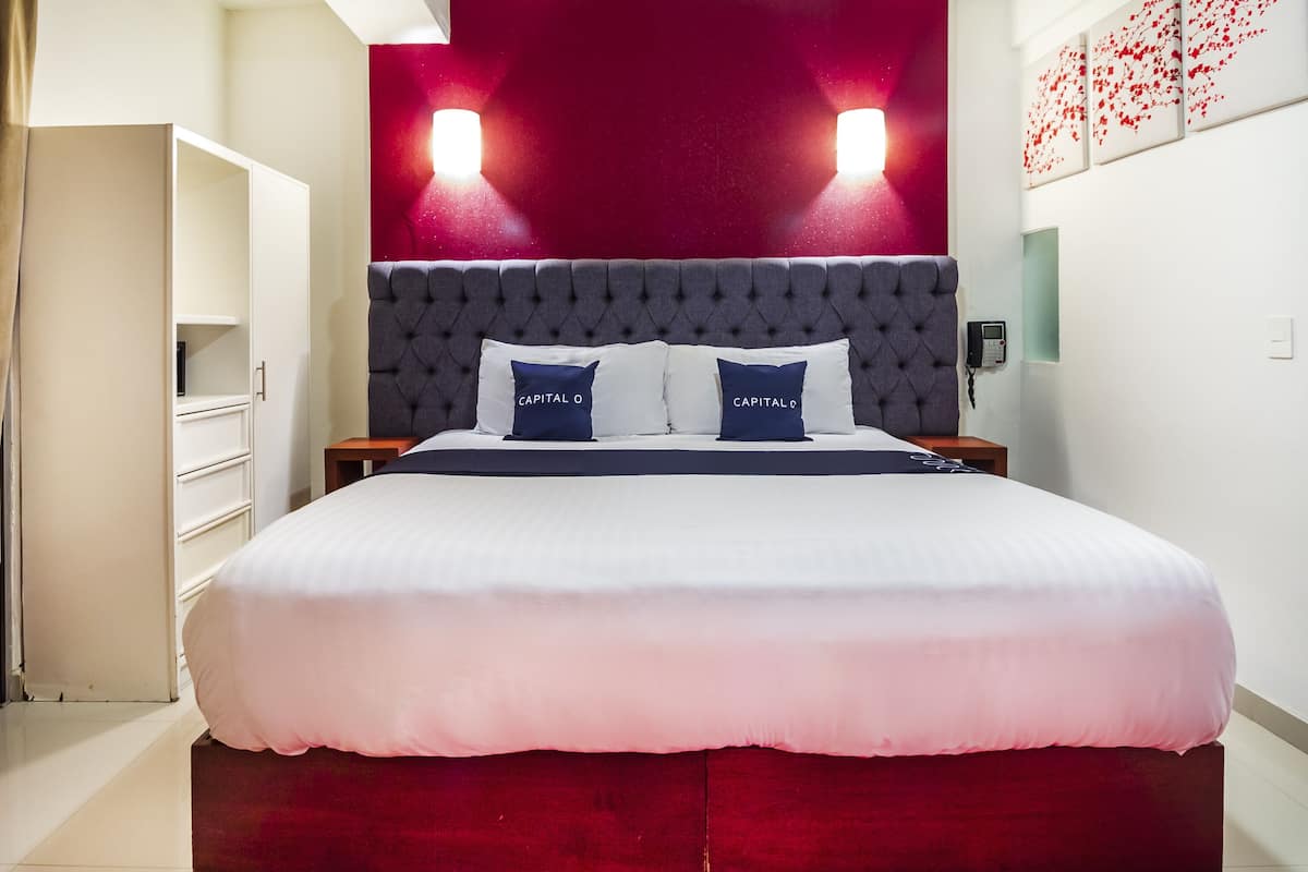 Superior Room, Ocean View | 1 bedroom, minibar, desk, iron/ironing board
