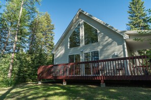 Exterior - Scenic House Located At The Doorstep to West Glacier National Park Entrance
 (West Glacier)