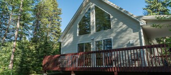 Scenic House Located At The Doorstep to West Glacier National Park Entrance
