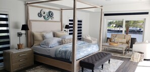 5 bedrooms, iron/ironing board, free WiFi, bed sheets