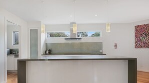 Interior - Surf Side Secret Inverloch (Inverloch)