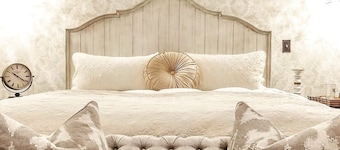 Historic, Elegant, Luxurious.