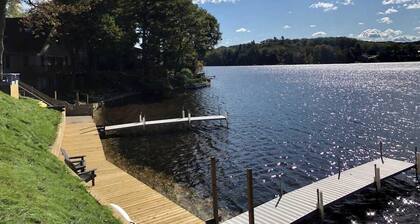 Waterfront Resort Kayaks, Bikes, Docks, BBQ