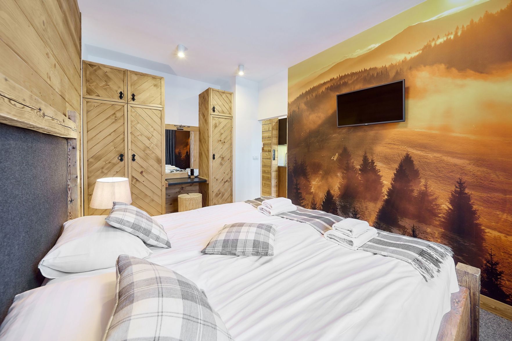 Laptop workspace, iron/ironing board, cribs/infant beds, free WiFi