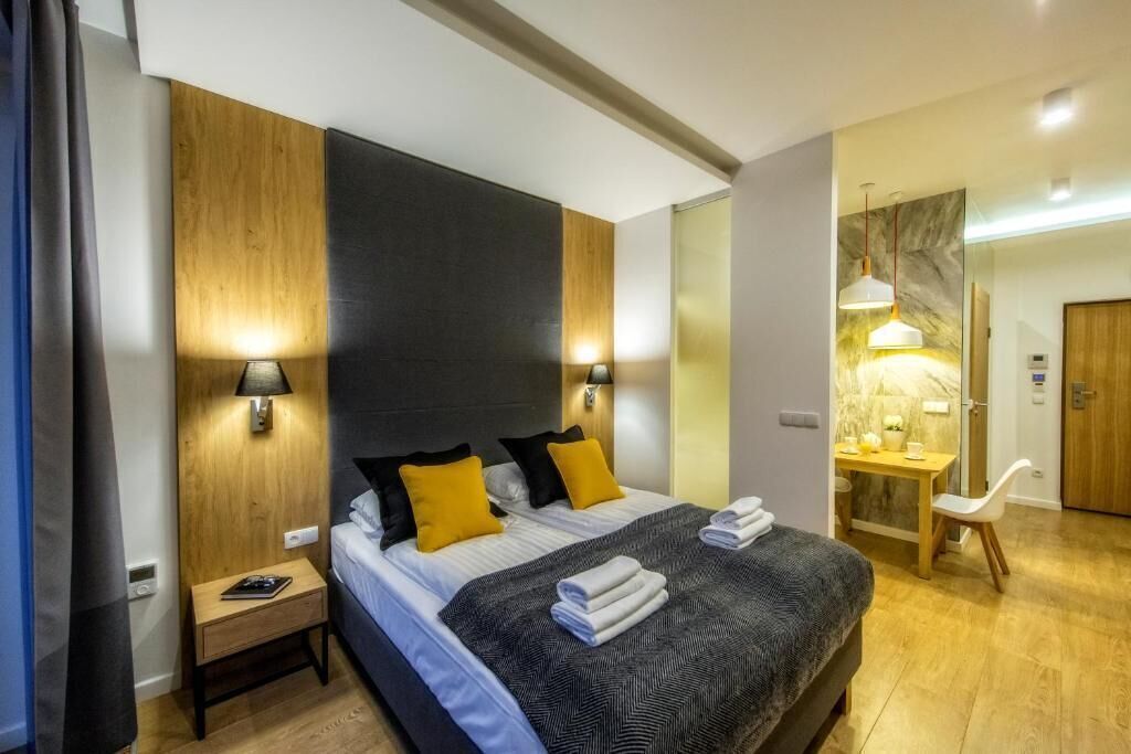 Laptop workspace, iron/ironing board, cribs/infant beds, free WiFi