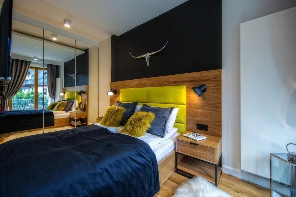 Laptop workspace, iron/ironing board, cribs/infant beds, free WiFi