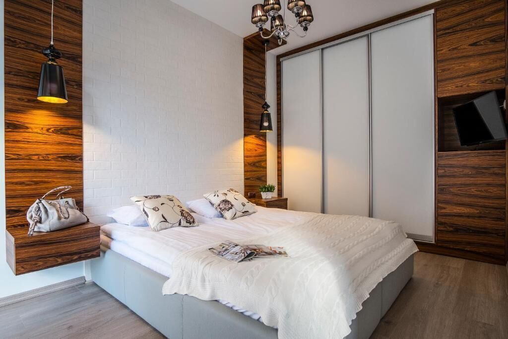 Laptop workspace, iron/ironing board, cribs/infant beds, free WiFi
