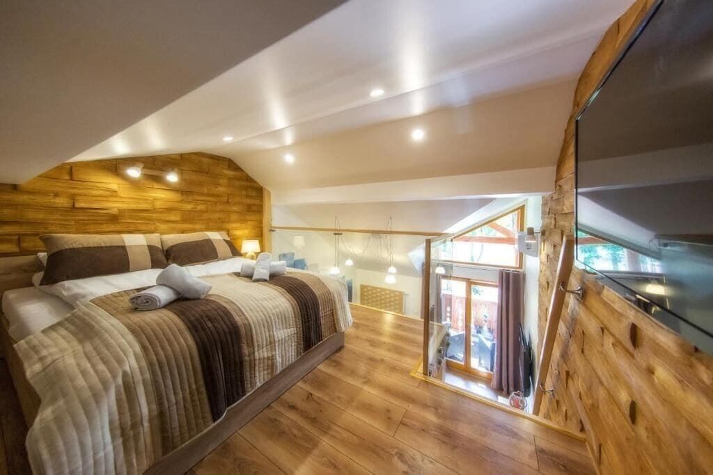 Laptop workspace, iron/ironing board, cribs/infant beds, free WiFi
