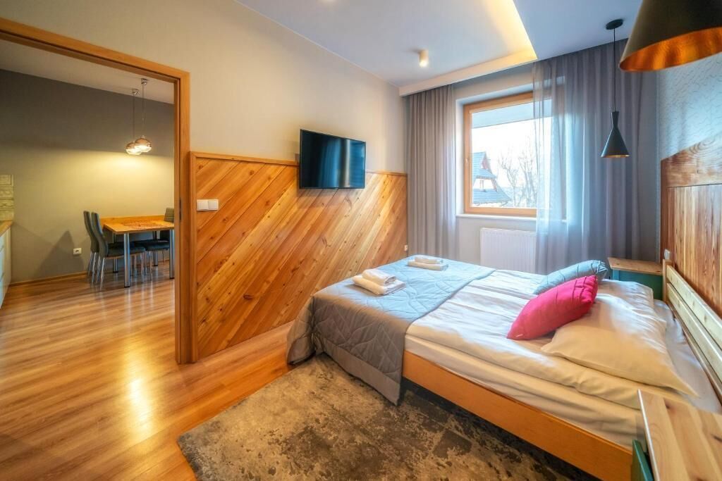 Laptop workspace, iron/ironing board, cribs/infant beds, free WiFi