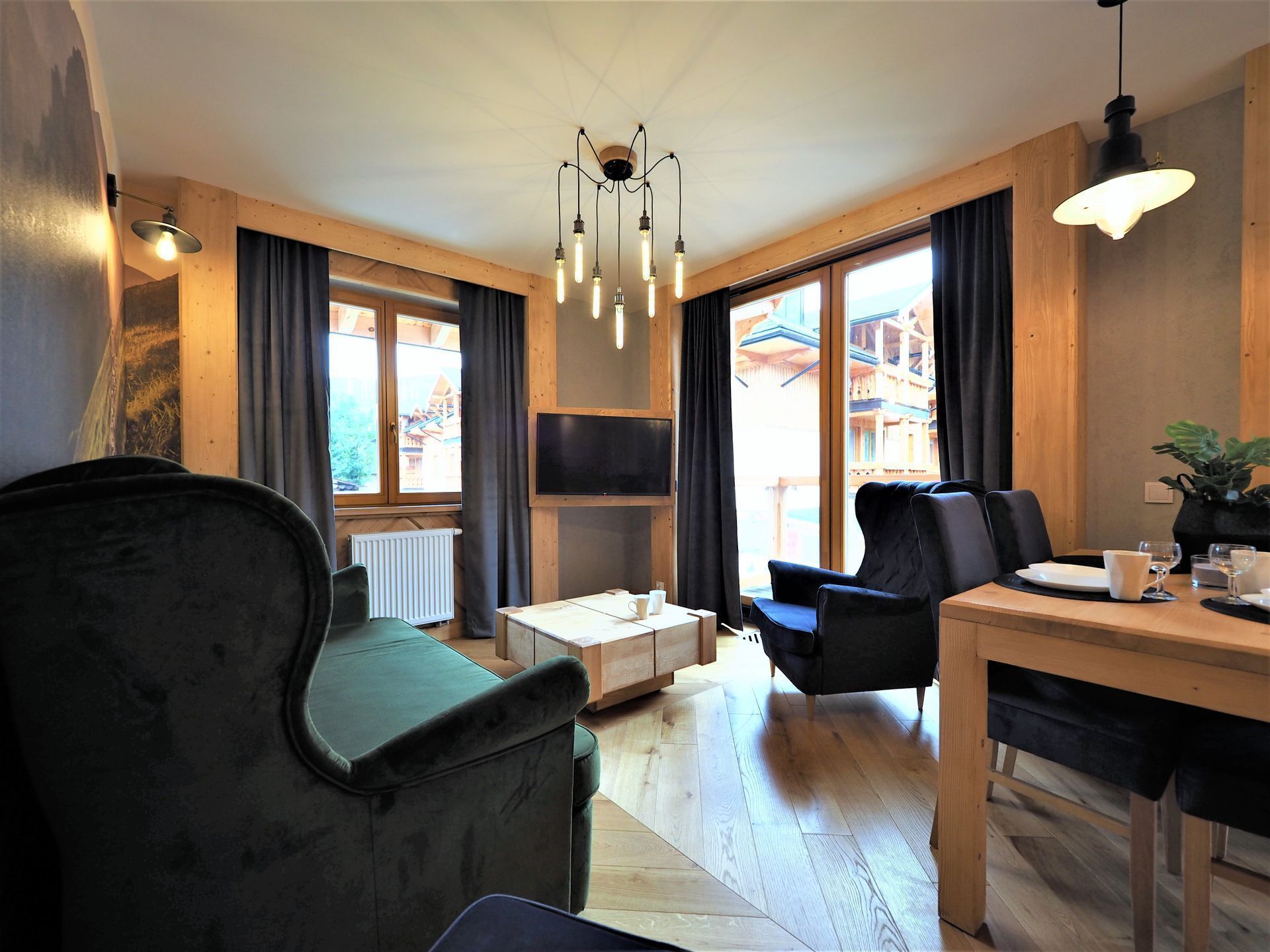 Deluxe Apartment (407 without SPA, no Pool access) | Living area