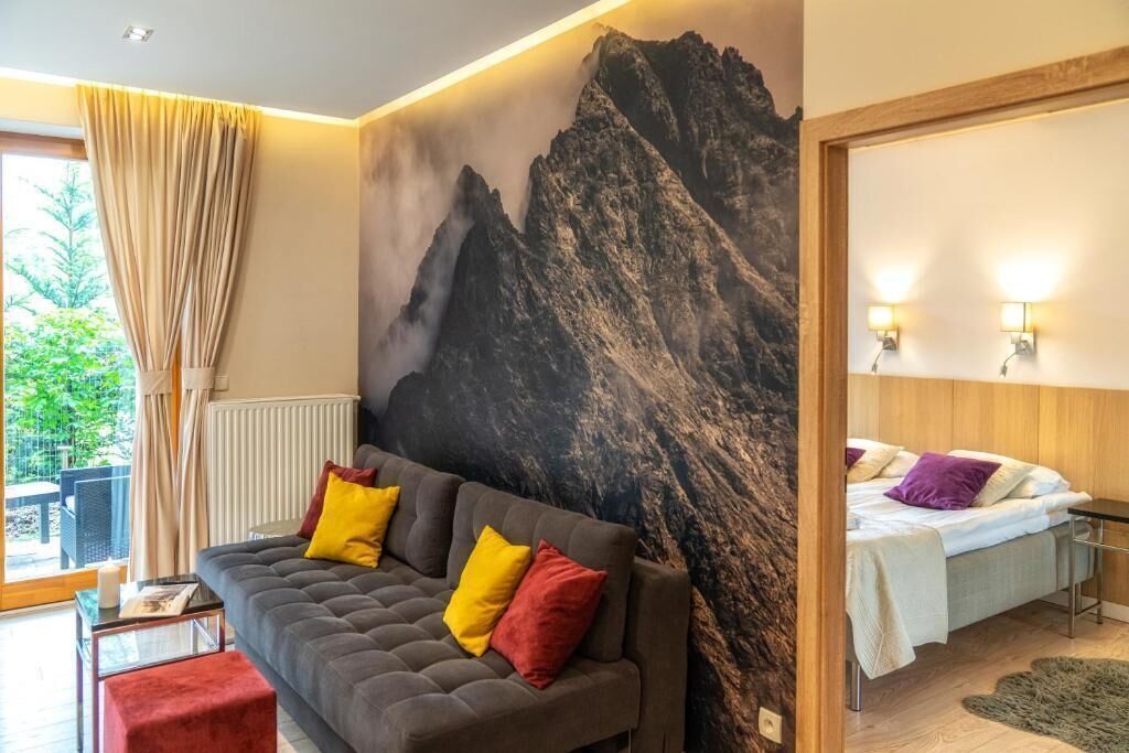 Laptop workspace, iron/ironing board, cribs/infant beds, free WiFi