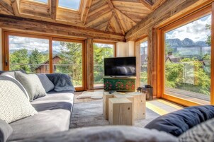 总统公寓, 山景 (209 with SPA, Pool access) | 起居区 | 液晶电视