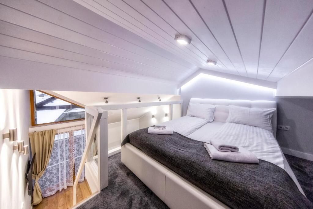 Laptop workspace, iron/ironing board, cribs/infant beds, free WiFi