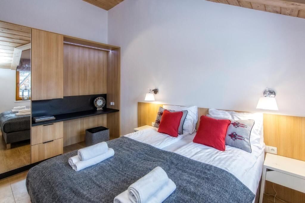 Laptop workspace, iron/ironing board, cribs/infant beds, free WiFi